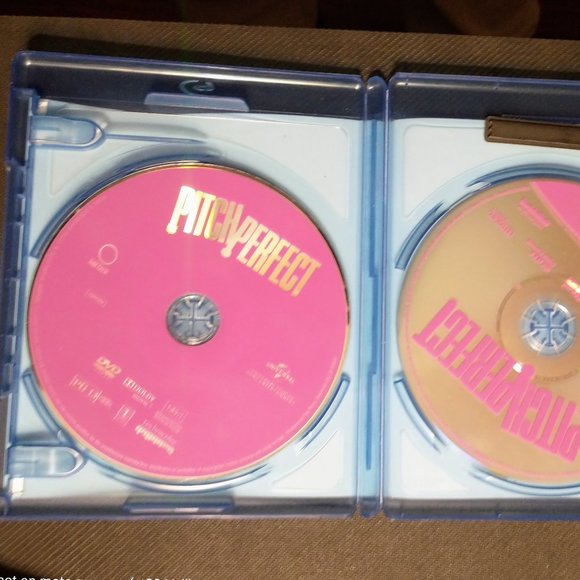 Pitch Perfect - Full Length Feature Blu-Ray & DVD Combo-with Ultraviolet copy - Picture 5 of 9